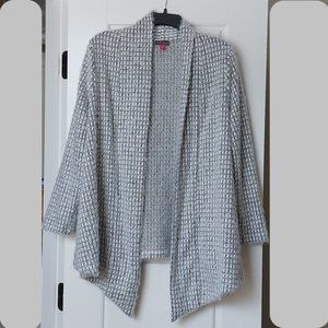 *LAST CHANCE!*Vince Camuto Cardigan